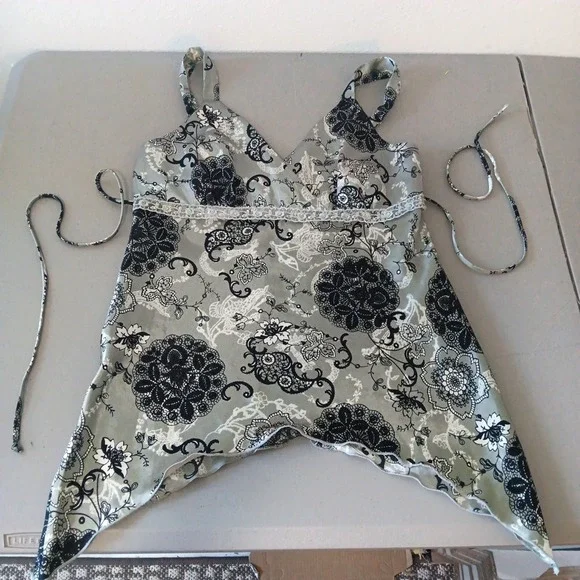 Y2K Babydoll Top Medium Gray Romantic Floral Satin Boho Fairy Grunge Whimsigoth - Picture 9 of 15